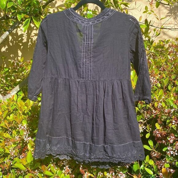 Johnny Was Black Embroidered Womens Blouse/Top/Tunic. Size Small. EUC! - Picture 2 of 6